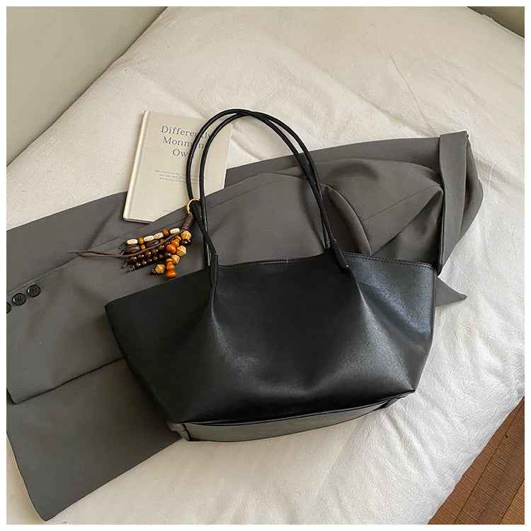 Retro Casual Large-Capacity Shoulder Bag