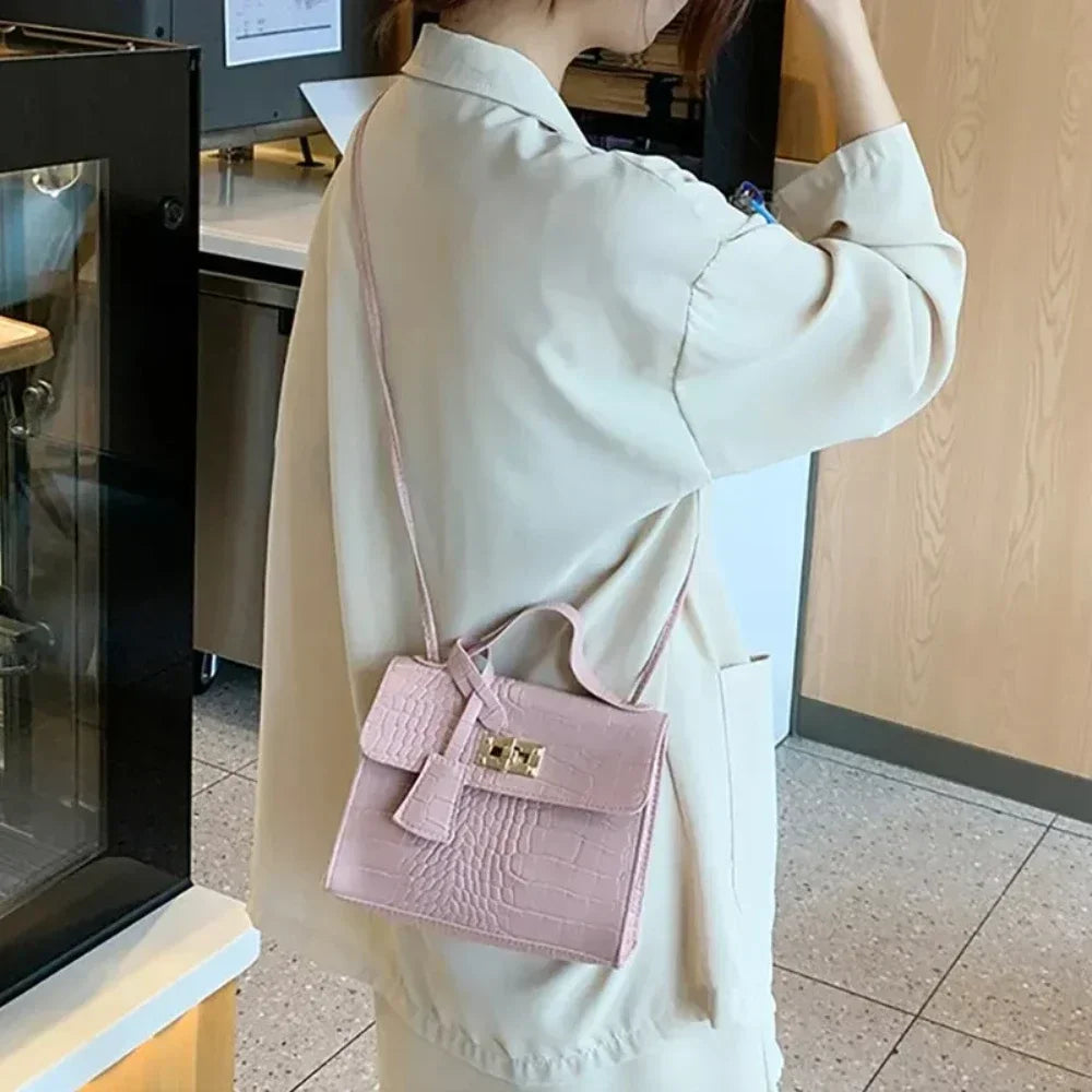 Style and Functionally Bag Messenger Crossbody Handbag for Women