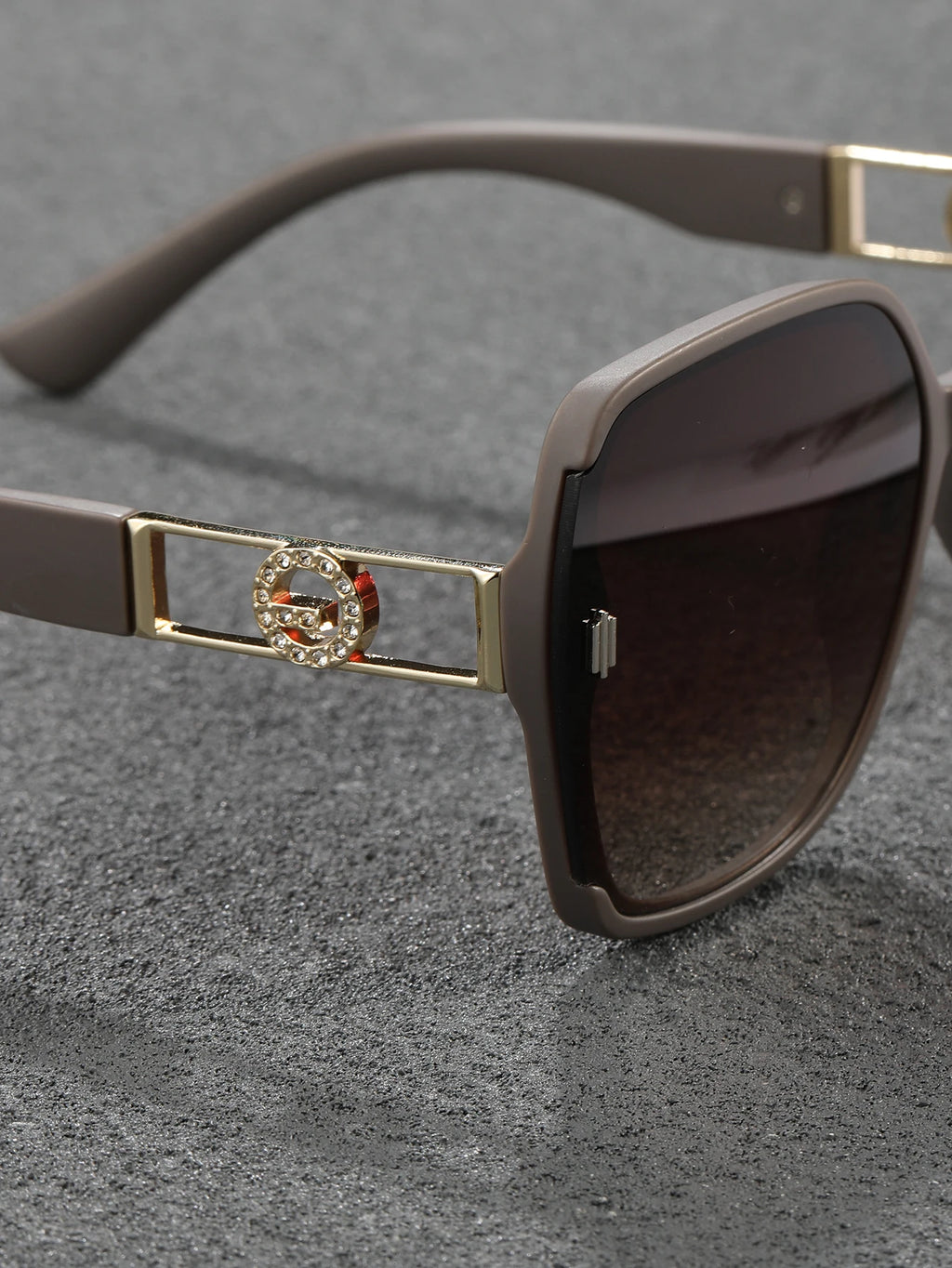 5 New sunglasses for women: UV-resistant sunglasses for women, high-end look, versatile for large faces, slimming glasses, high-