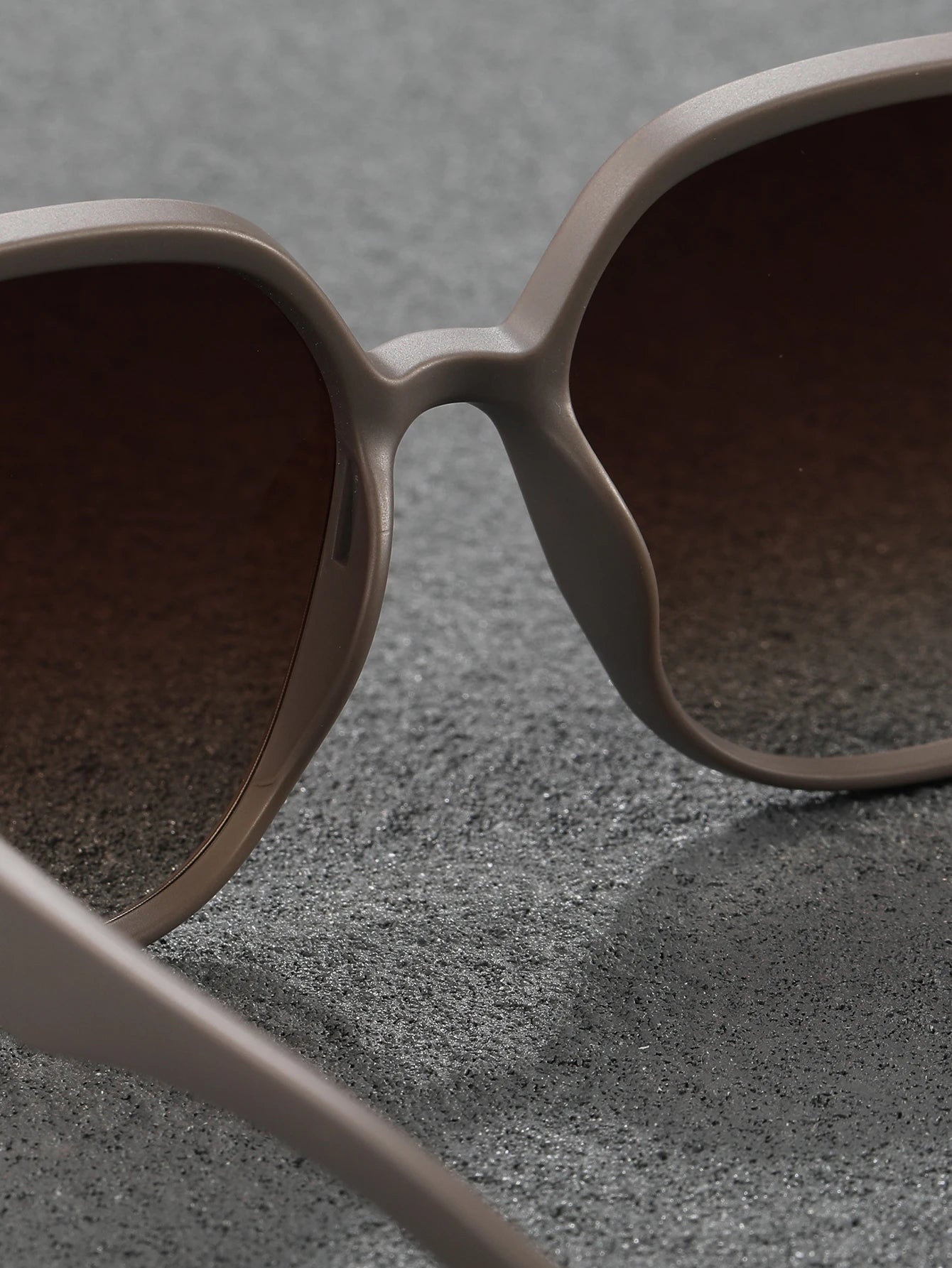 5 New sunglasses for women: UV-resistant sunglasses for women, high-end look, versatile for large faces, slimming glasses, high-