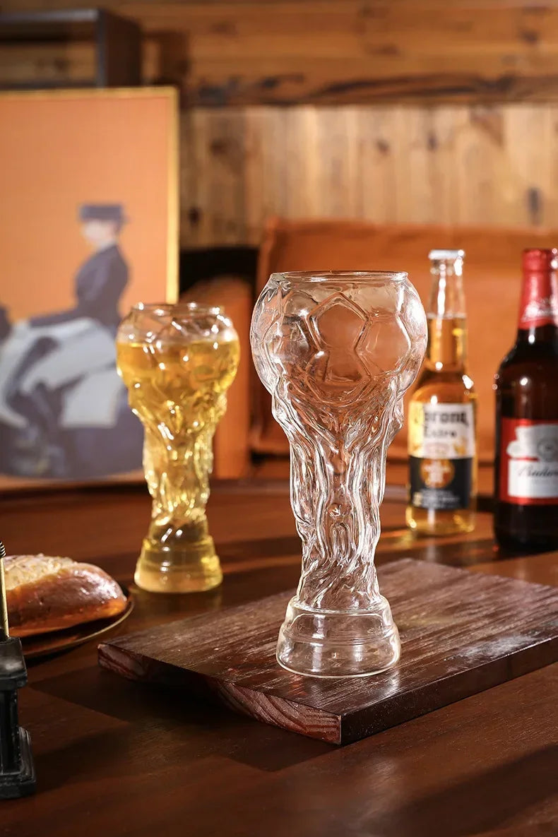 World Football Trophy Shape Beer Glass, High Borosilicate Glass, 450ml/600ml/800ml, Fan Gift for 2026 Soccer Matches & Parties