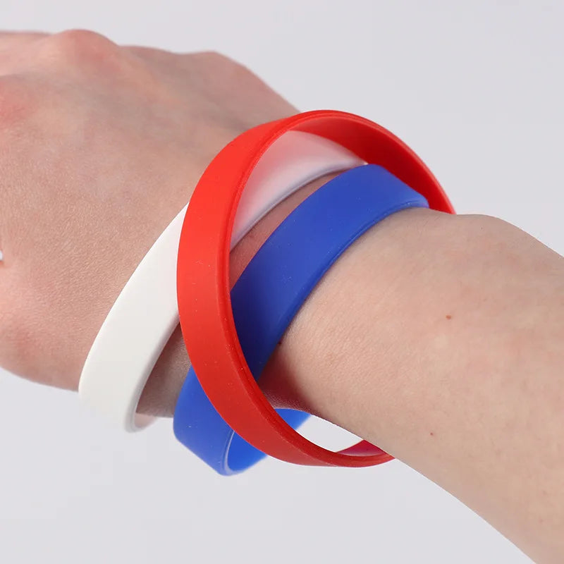 2pcs Switzerland National Flag Wristbands Sports Silicone Bracelet Rubber Band Patriotic Commemorative Fashion Accessory
