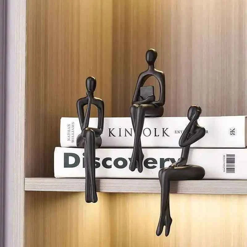 Creative and interesting living room entrance desktop ornaments for a family of four modern abstract character shape decorations