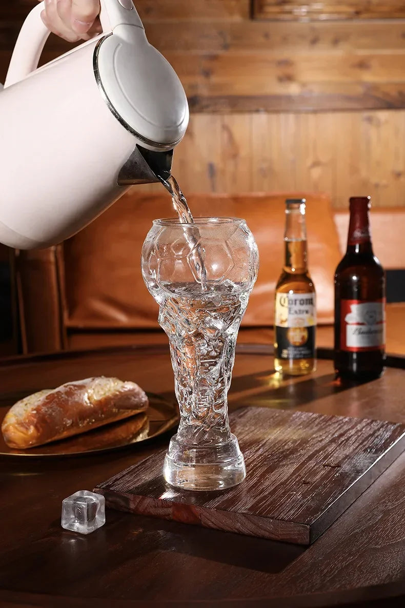 World Football Trophy Shape Beer Glass, High Borosilicate Glass, 450ml/600ml/800ml, Fan Gift for 2026 Soccer Matches & Parties
