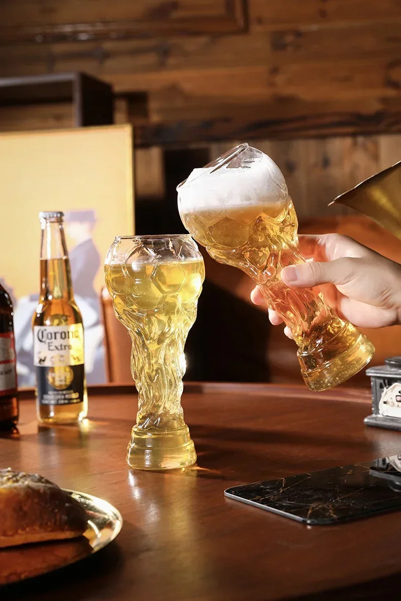 World Football Trophy Shape Beer Glass, High Borosilicate Glass, 450ml/600ml/800ml, Fan Gift for 2026 Soccer Matches & Parties
